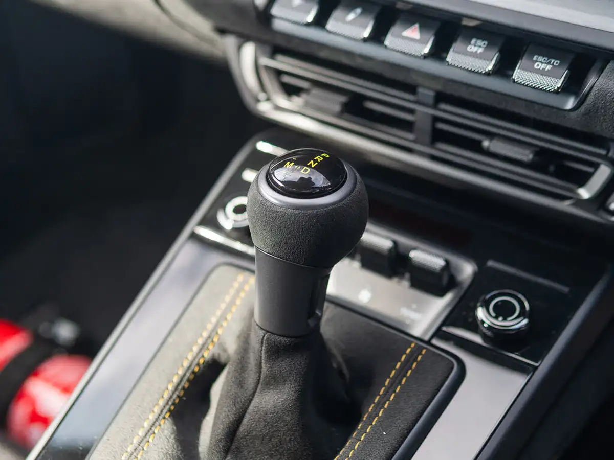 2023-porsche-911-40-gt3-pdk-big-25