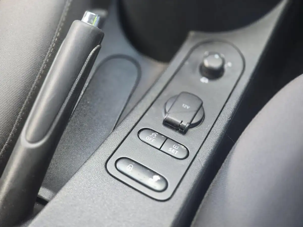 2010-seat-leon-14-se-big-30