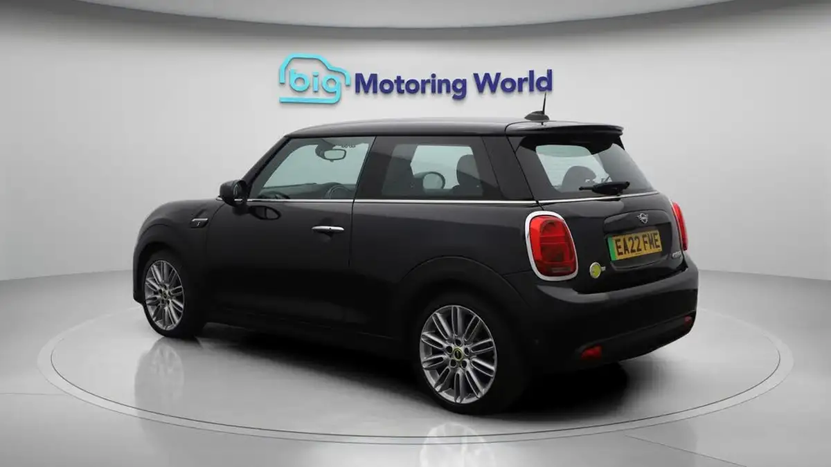 2022-mini-cooper-e-cooper-s-2-big-5