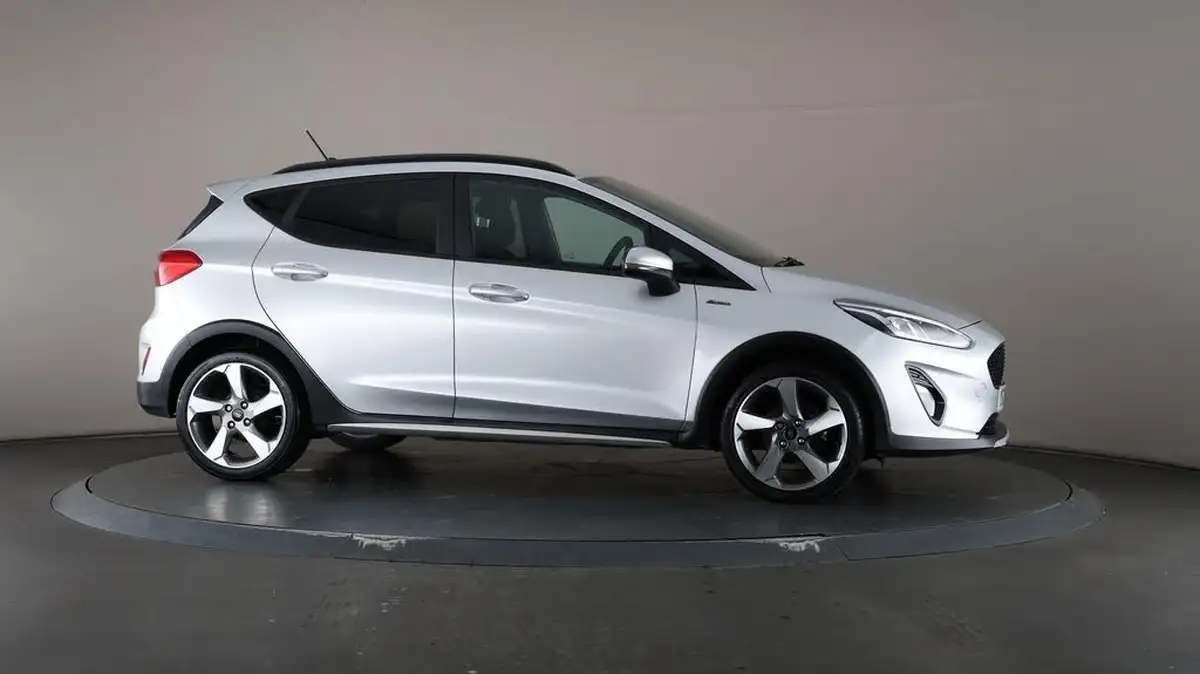 2020-ford-fiesta-big-60