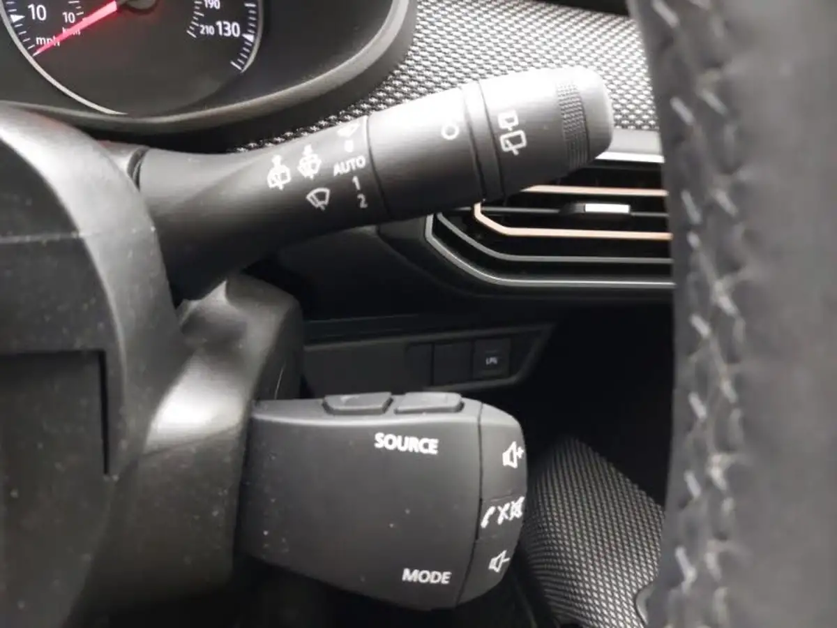 2023-dacia-sandero-stepway-10-tce-journey-100bhp-bi-fuel-big-13