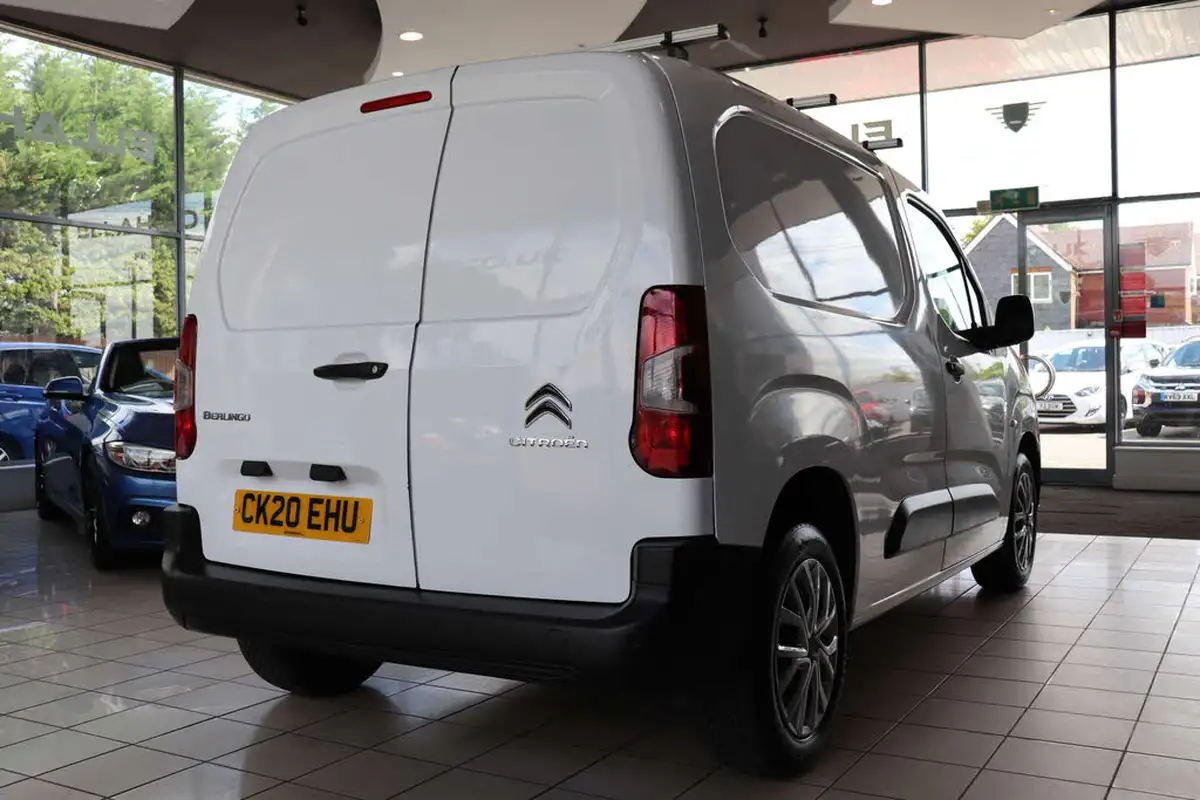 2020-citroen-berlingo-15bluehdi-1000-enterprise-100pseu6dt-e-ss-panel-big-7