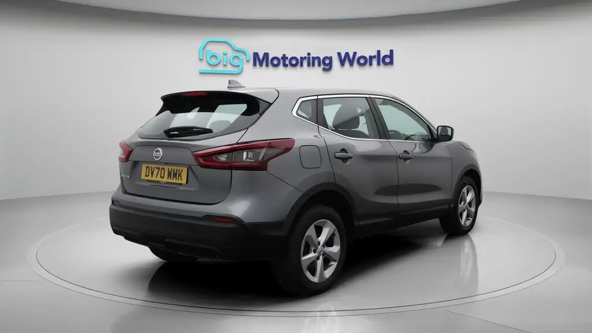 2020-nissan-qashqai-13-dig-t-acenta-premium-160ps-dct-big-7