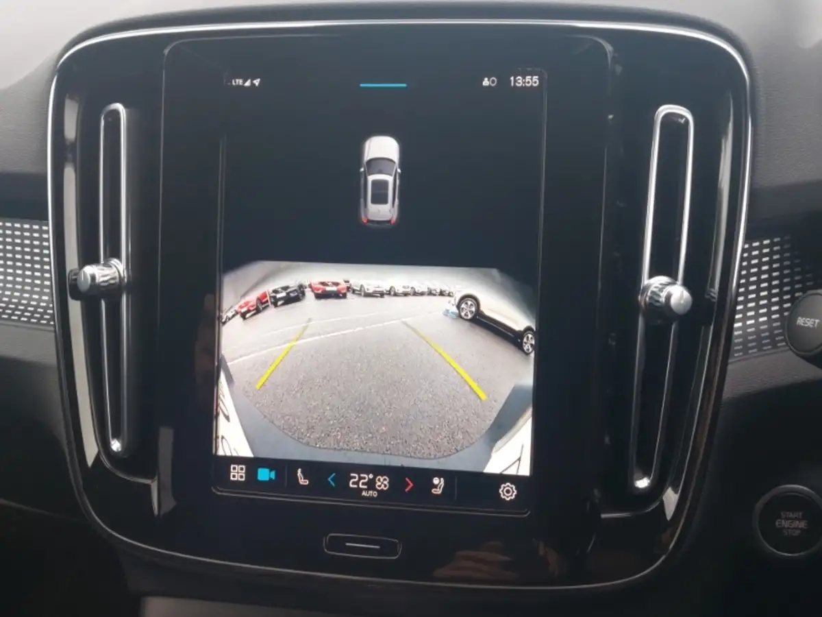 2024-volvo-xc40-20-b3-plus-big-9