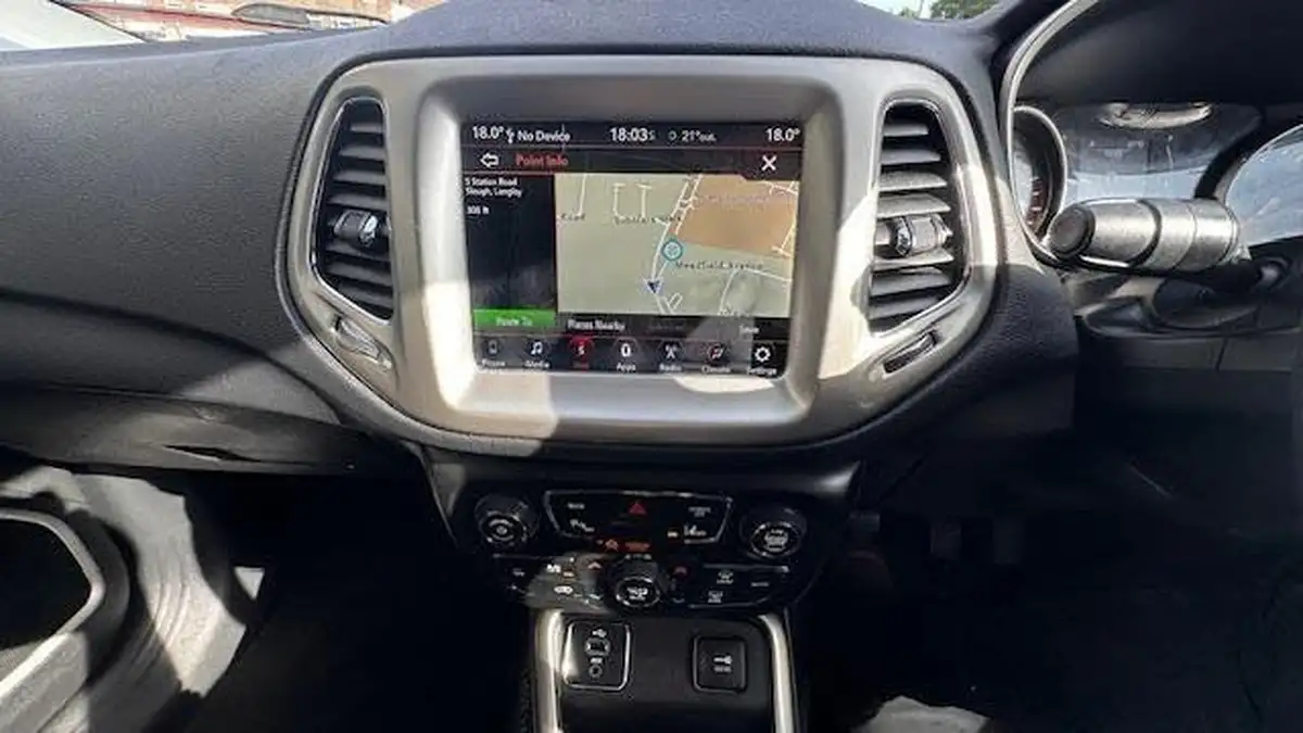 2018-jeep-compass-14-multiair-ii-longitude-big-27