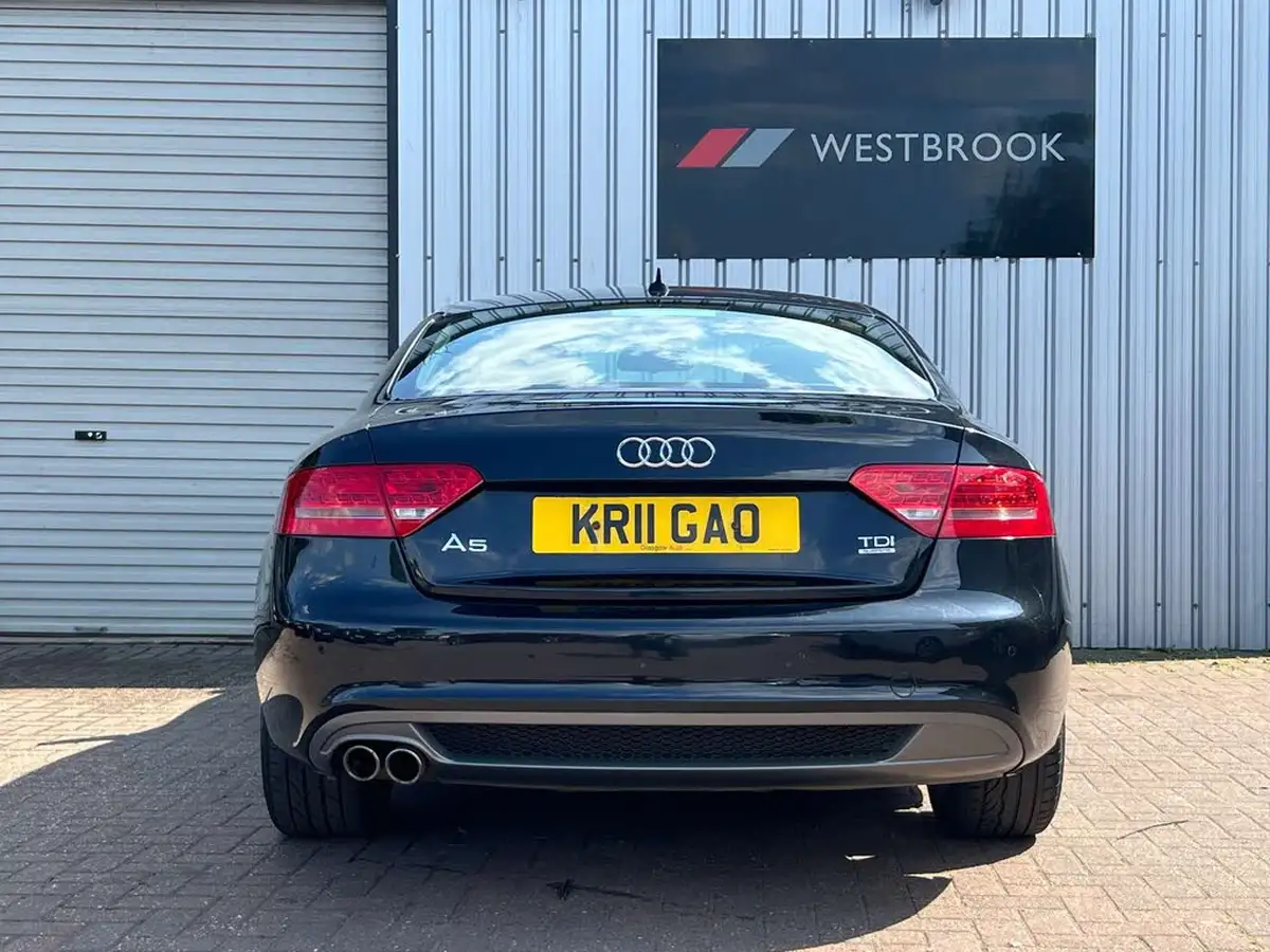 2011-audi-a5-20-tdi-s-line-big-7