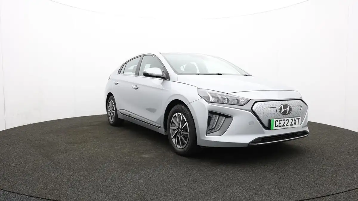 2022-hyundai-ioniq-e-premium-electric-big-44