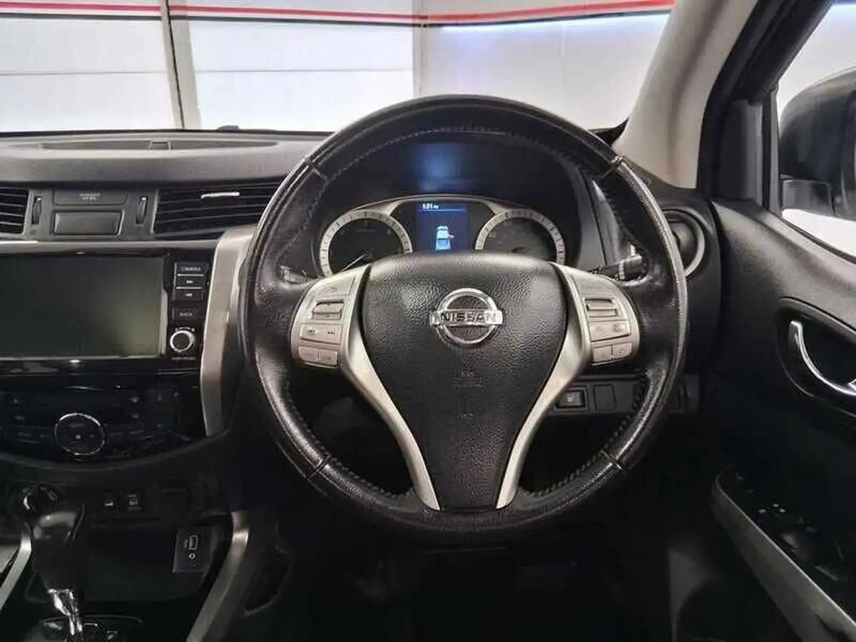 2019-nissan-navara-23dci-tt-n-guard-8-navileathersunroof-auto-big-9