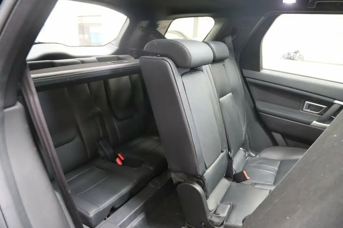2019-land-rover-discovery-sport-20td4-landmark-big-38