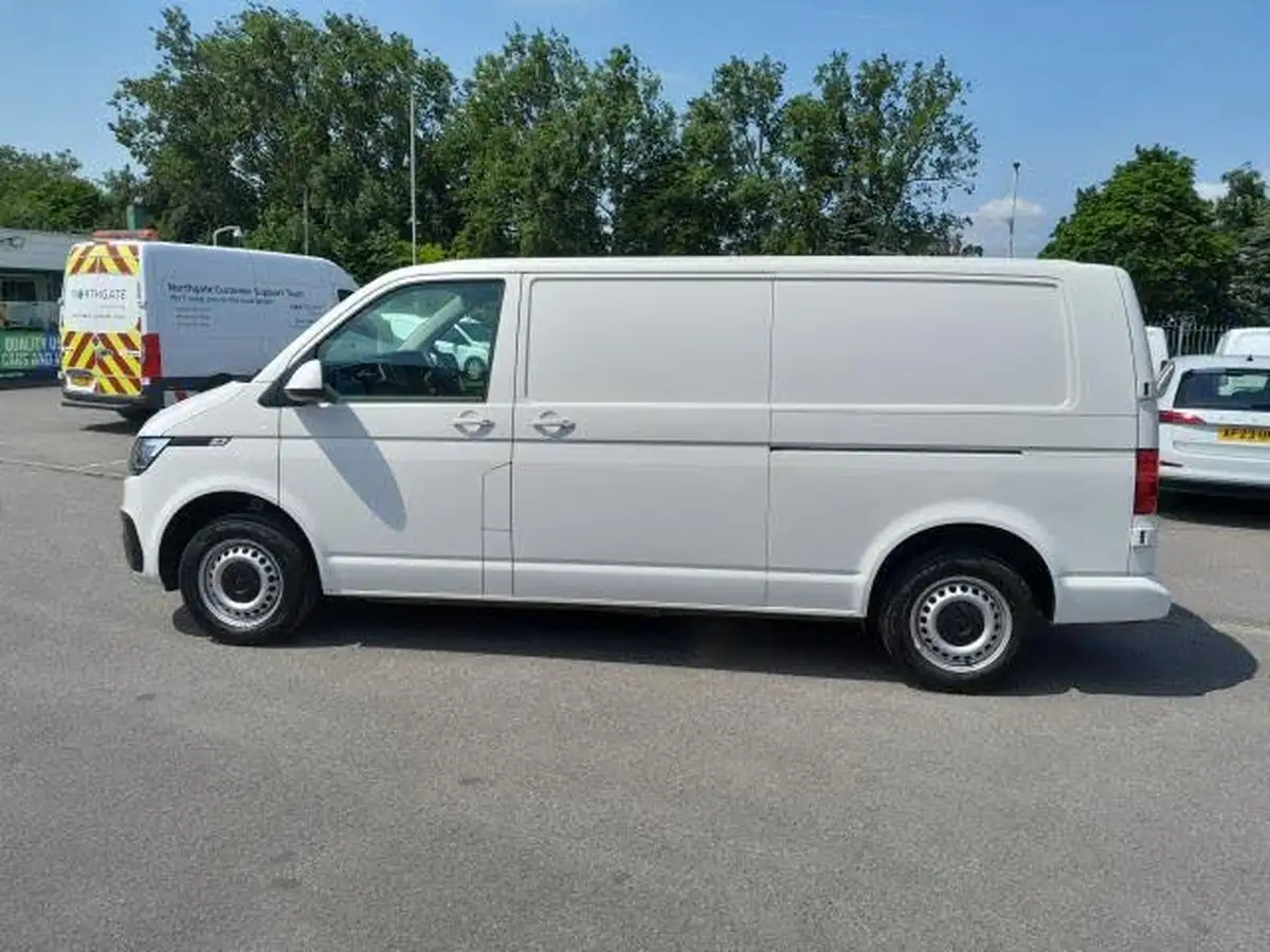 2023-volkswagen-transporter-20tdi-t32-startline-bmt-lwb-150pseu6d-panel-van-big-8