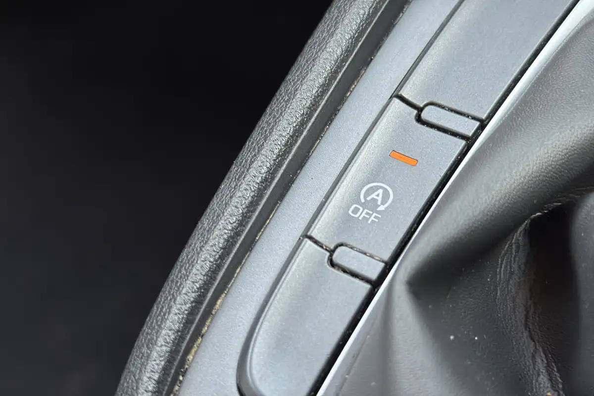 2022-hyundai-kona-10-t-gdi-se-connect-big-19
