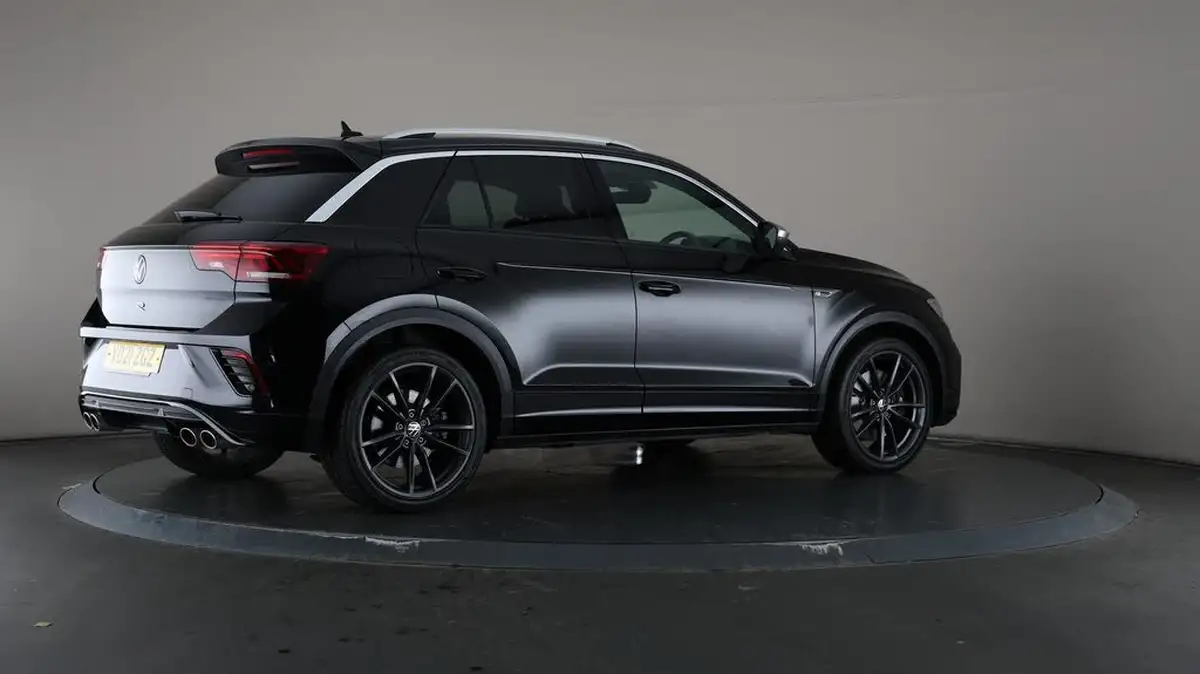 2021-volkswagen-t-roc-20-tsi-r-big-65