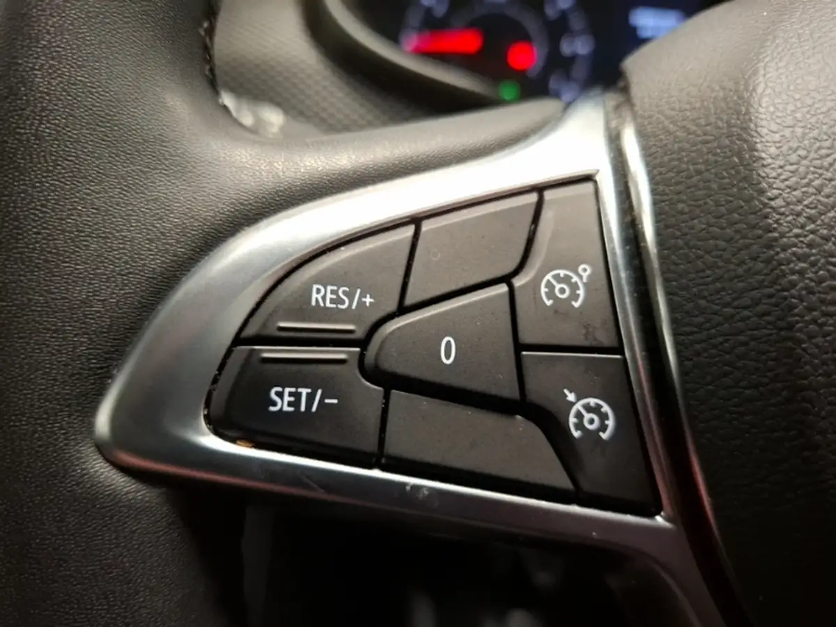 2022-dacia-sandero-10-tce-comfort-90bhp-big-13