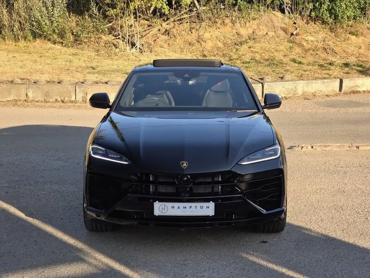 2025-lamborghini-urus-40-no-trim-big-2