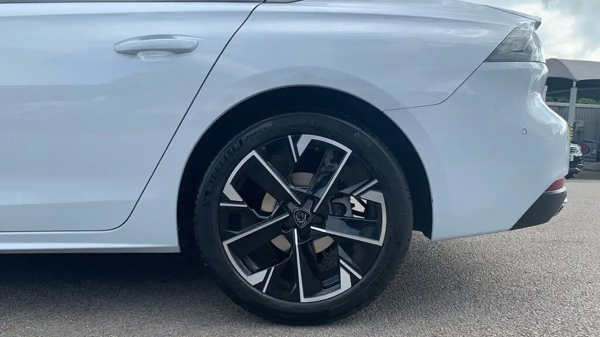 2024-peugeot-508-12-puretech-gt-130ps-big-14