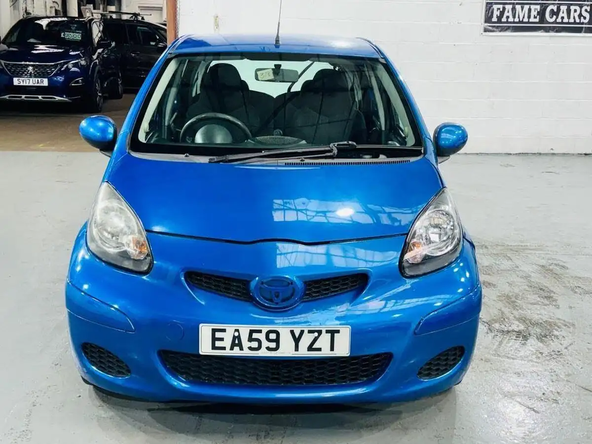 2009-toyota-aygo-10-aygo-blue-5d-mmt-big-1