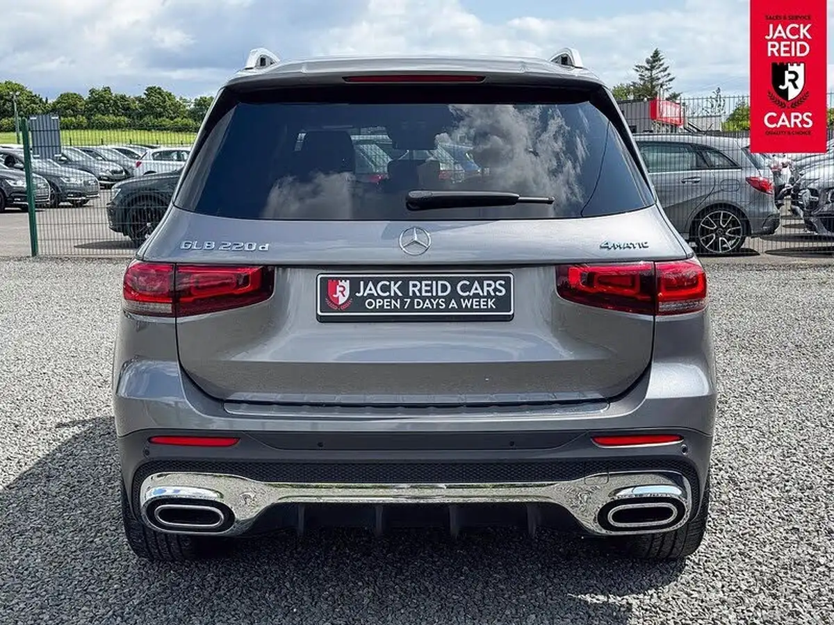 2020-mercedes-benz-glb-class-20d-glb220d-amg-line-premium-5-big-2