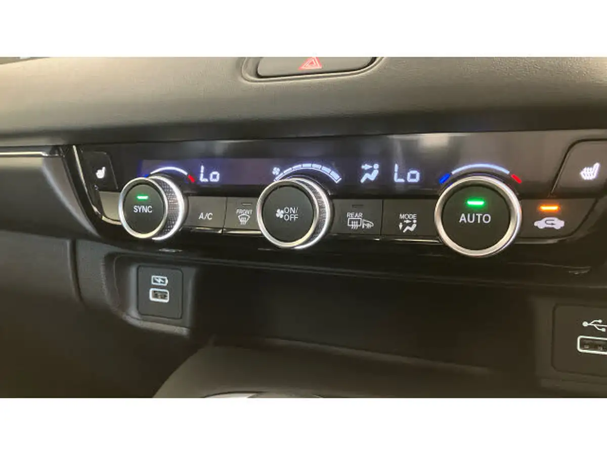 2022-honda-hr-v-15-i-mmd-advance-big-17