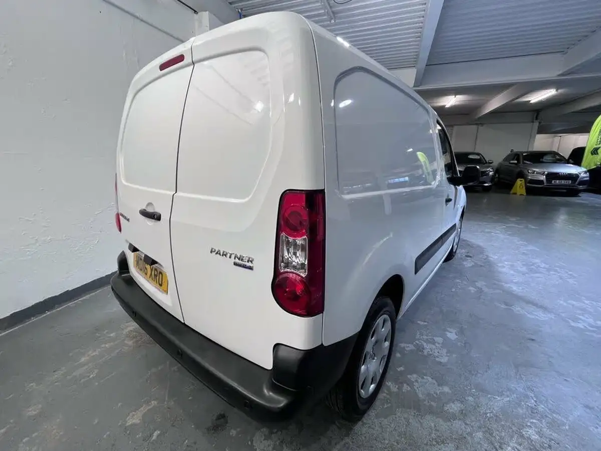 2016-peugeot-partner-16bluehdi-professional-l1-100eu6-854-big-9