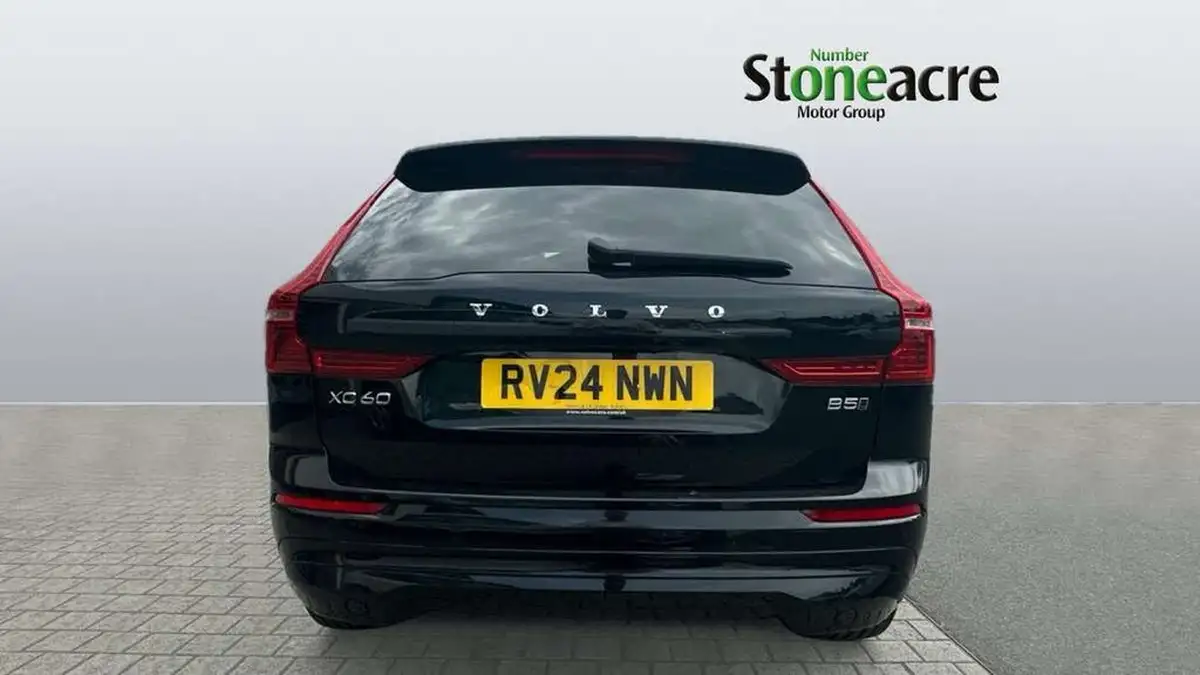2024-volvo-xc60-20-b5-core-big-6