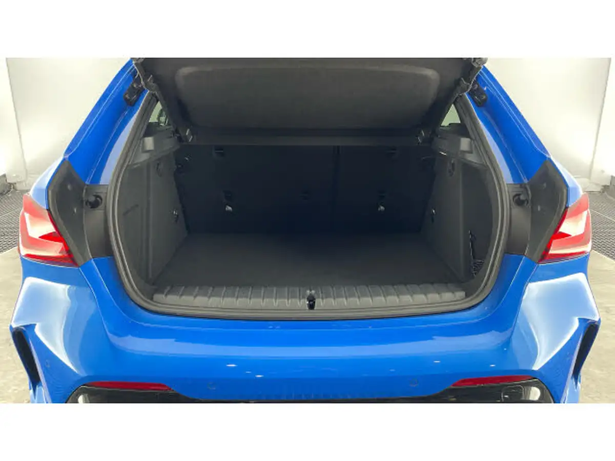 2022-bmw-1-series-20-m135i-xdrive-big-12