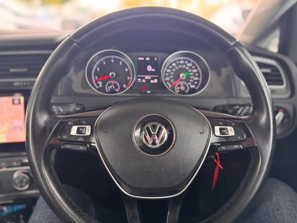 2018-volkswagen-golf-14-tsi-se-nav-hatchback-5d-dsg-big-15
