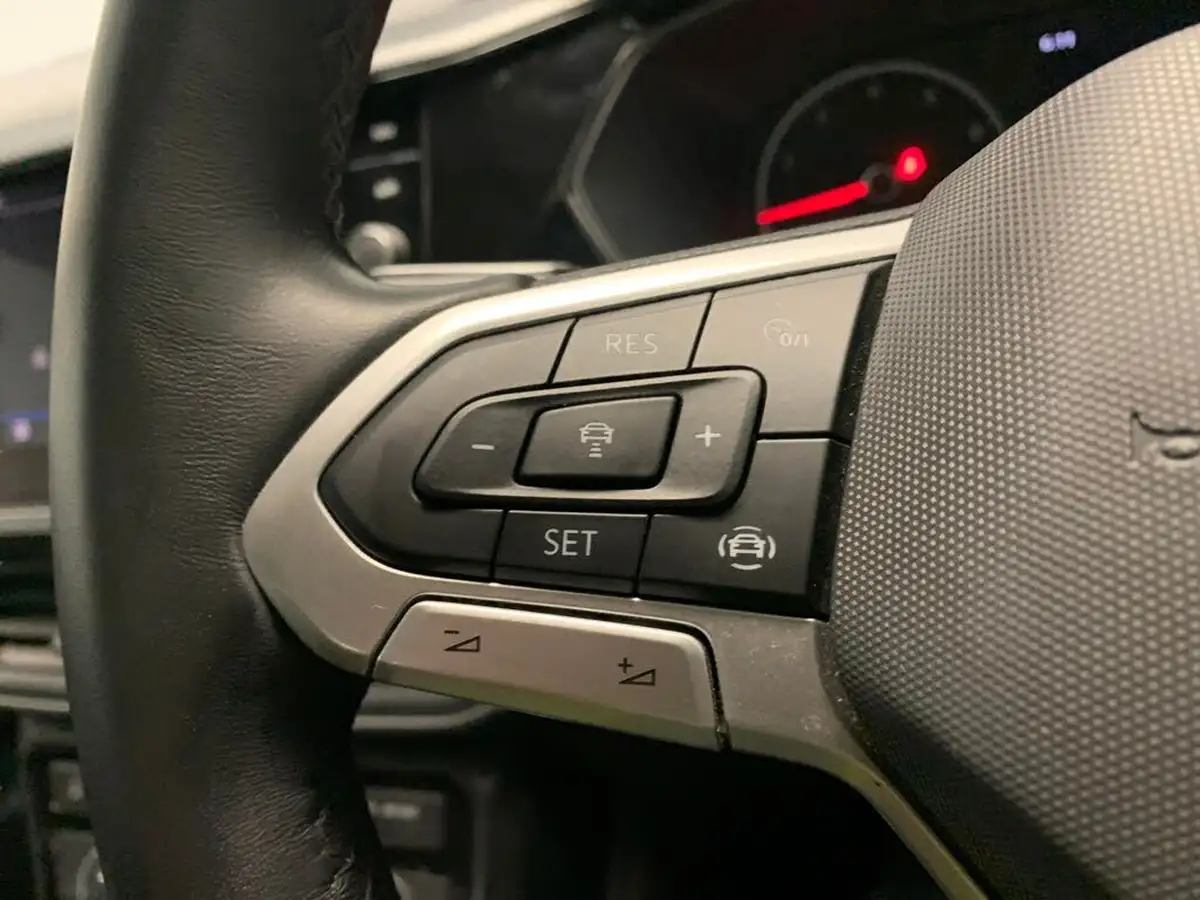 2021-volkswagen-t-cross-10-tsi-se-110ps-big-18