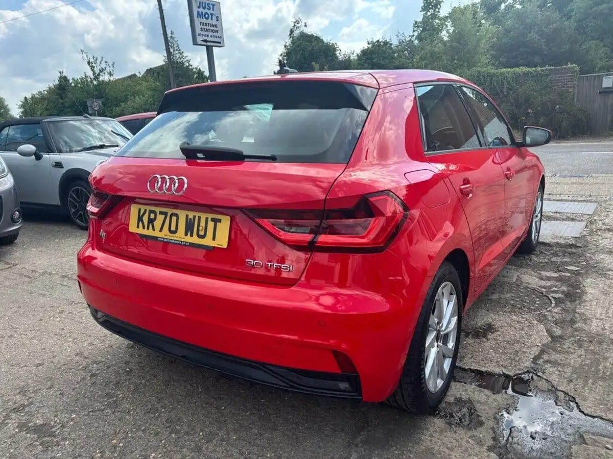 2021-audi-a1-10-30-tfsi-sport-110ps-big-3