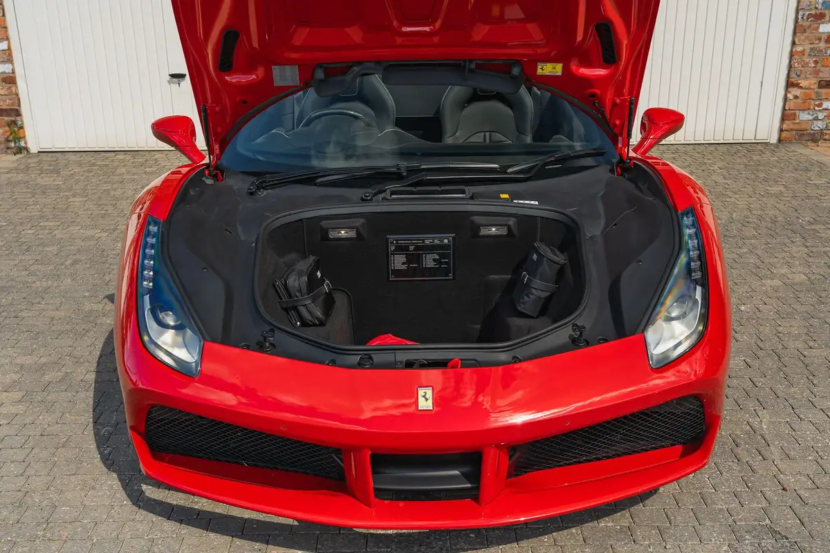 2017-ferrari-488-39-488-spider-big-7
