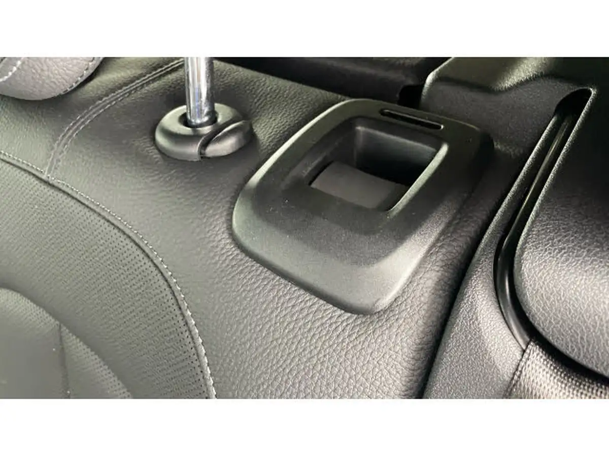 2022-bmw-1-series-20-m135i-xdrive-big-36