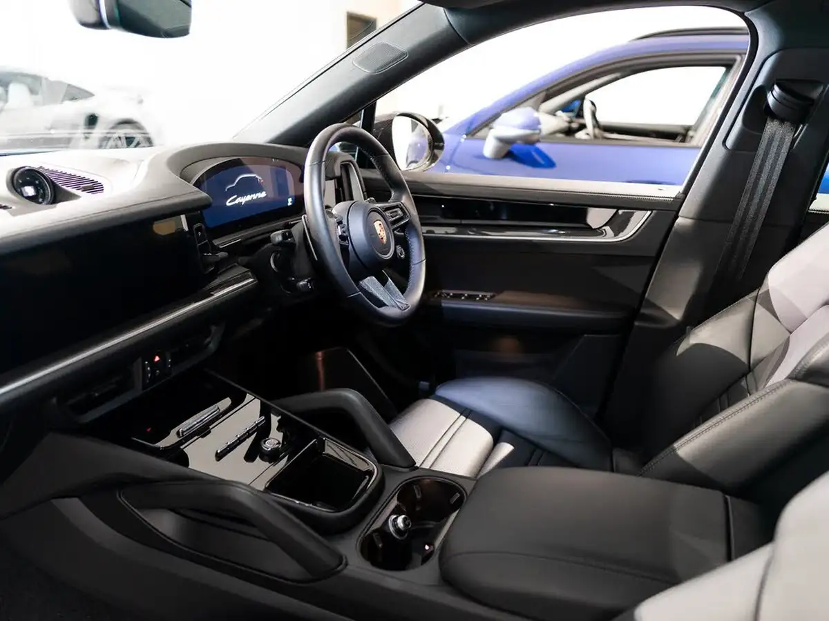 2024-porsche-cayenne-30-v6-e-hybrid-470ps-coupe-big-20