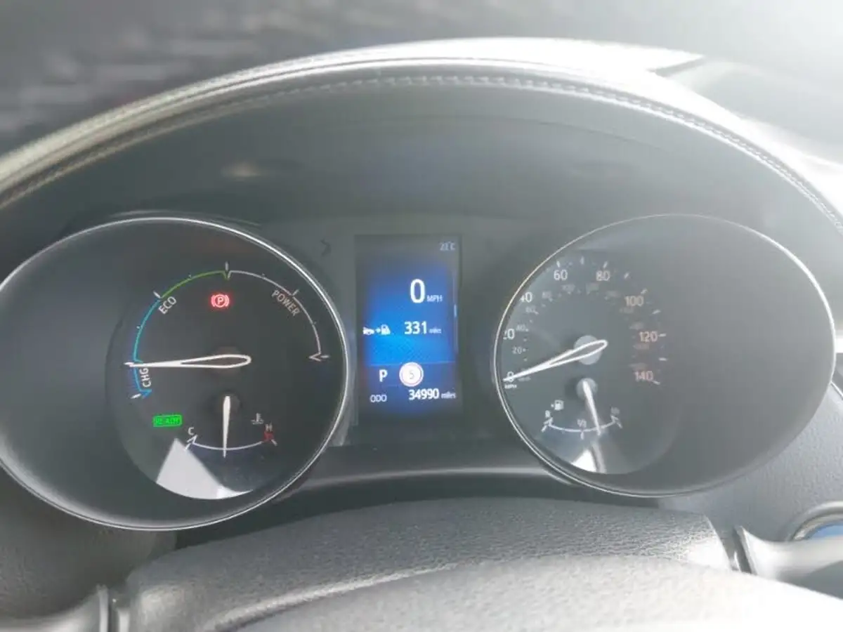 2017-toyota-c-hr-18-vvt-i-icon-big-17