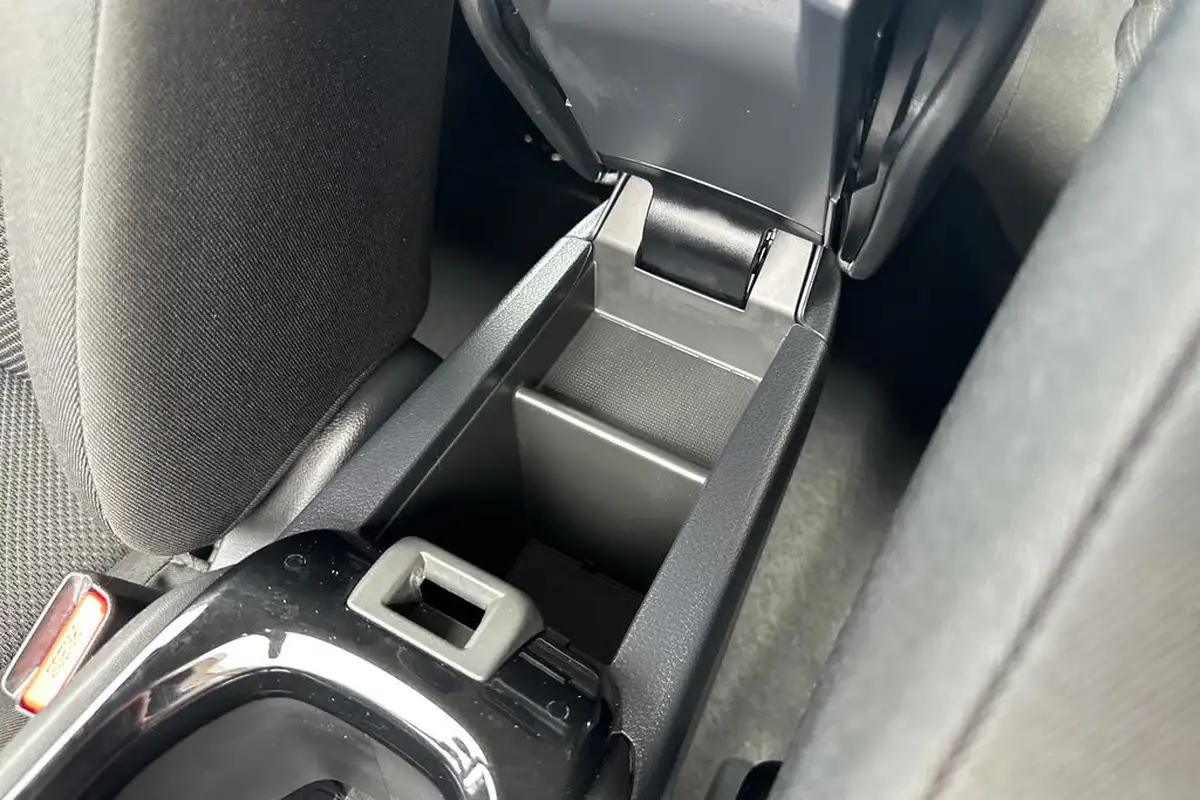 2018-honda-hr-v-16-i-dtec-se-navi-big-17