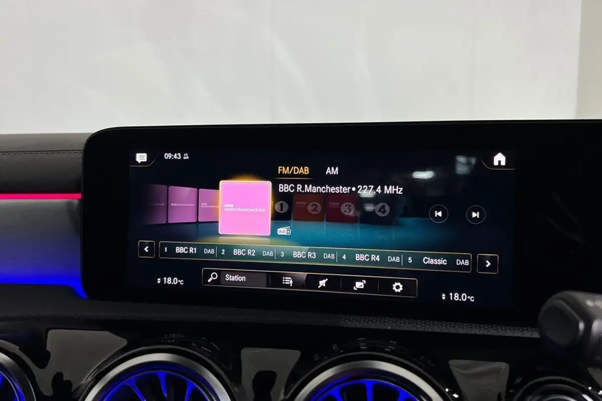 2021-mercedes-benz-cla-13-cla-180-amg-line-premium-coupe-4d-big-29