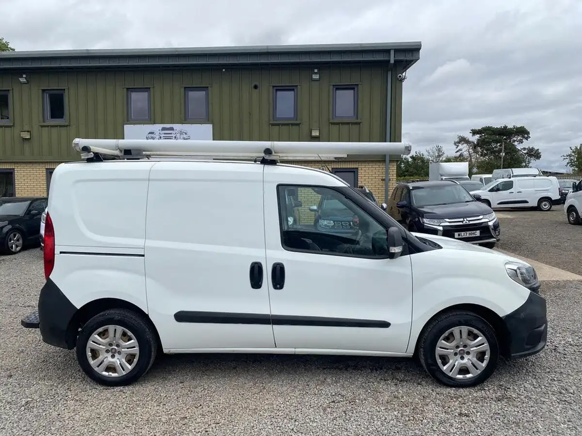2015-fiat-doblo-cargo-13td-v-l1-refrigerated-van-big-16