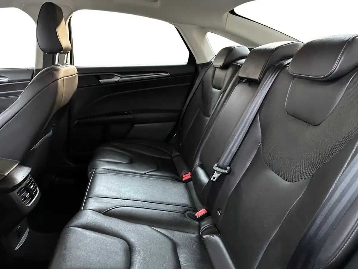 2020-ford-mondeo-20-tivct-titanium-edition-saloon-4d-big-13