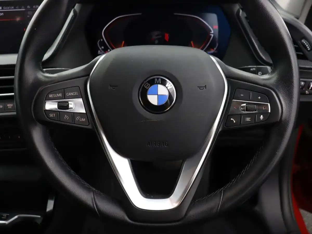 2022-bmw-1-series-15td-116d-sport-dct-big-36