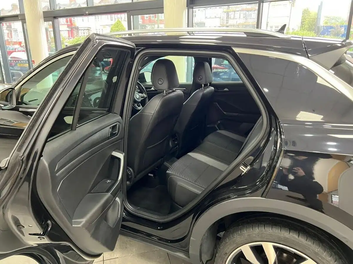 2020-volkswagen-t-roc-15-tsi-r-line-hatchback-5d-dsg-big-55
