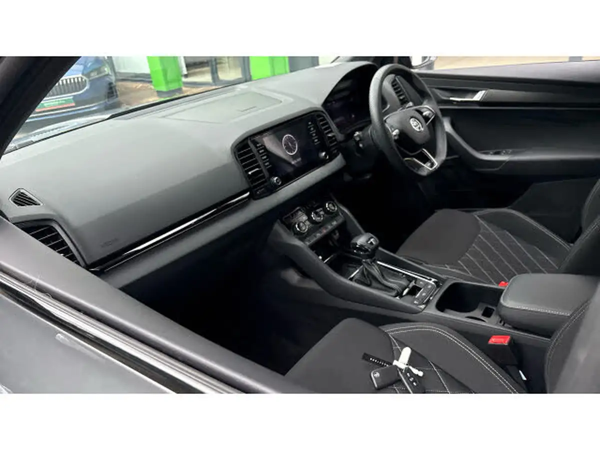 2024-skoda-karoq-15-tsi-sportline-dsg-big-1