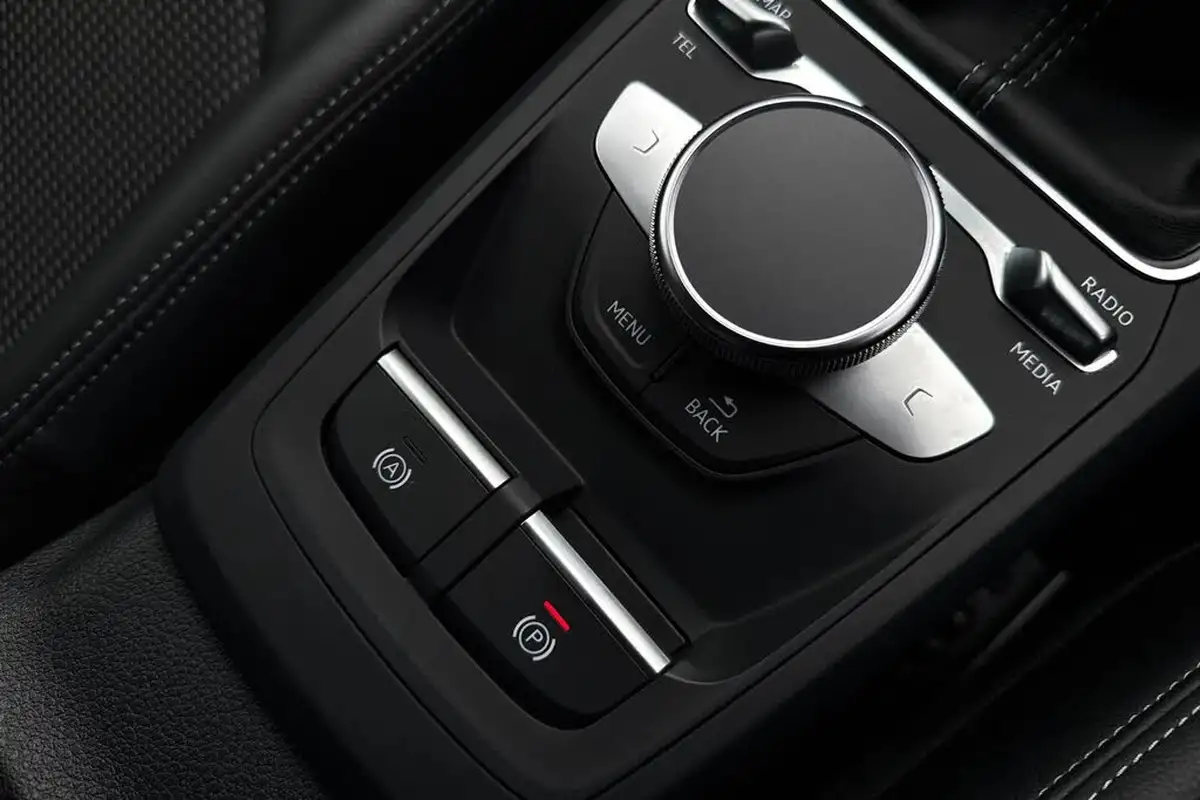 2021-audi-q2-10-30-tfsi-black-edition-big-44