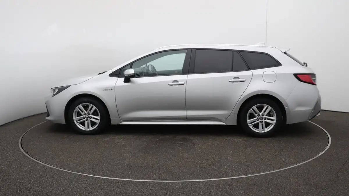 2020-toyota-corolla-18-vvt-i-icon-tech-spare-wheel-touring-sports-5d-big-63