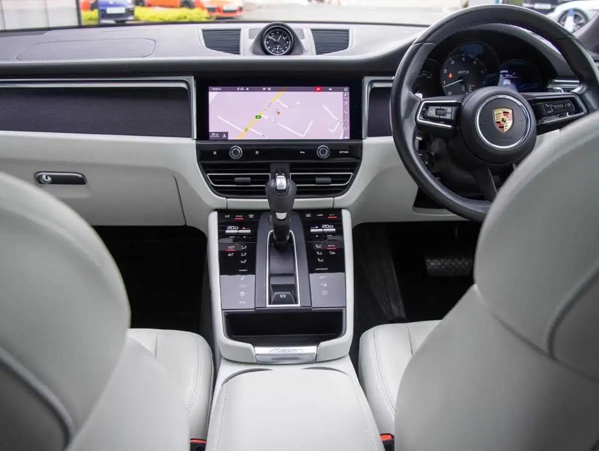 2022-porsche-macan-29-v6-gts-big-26