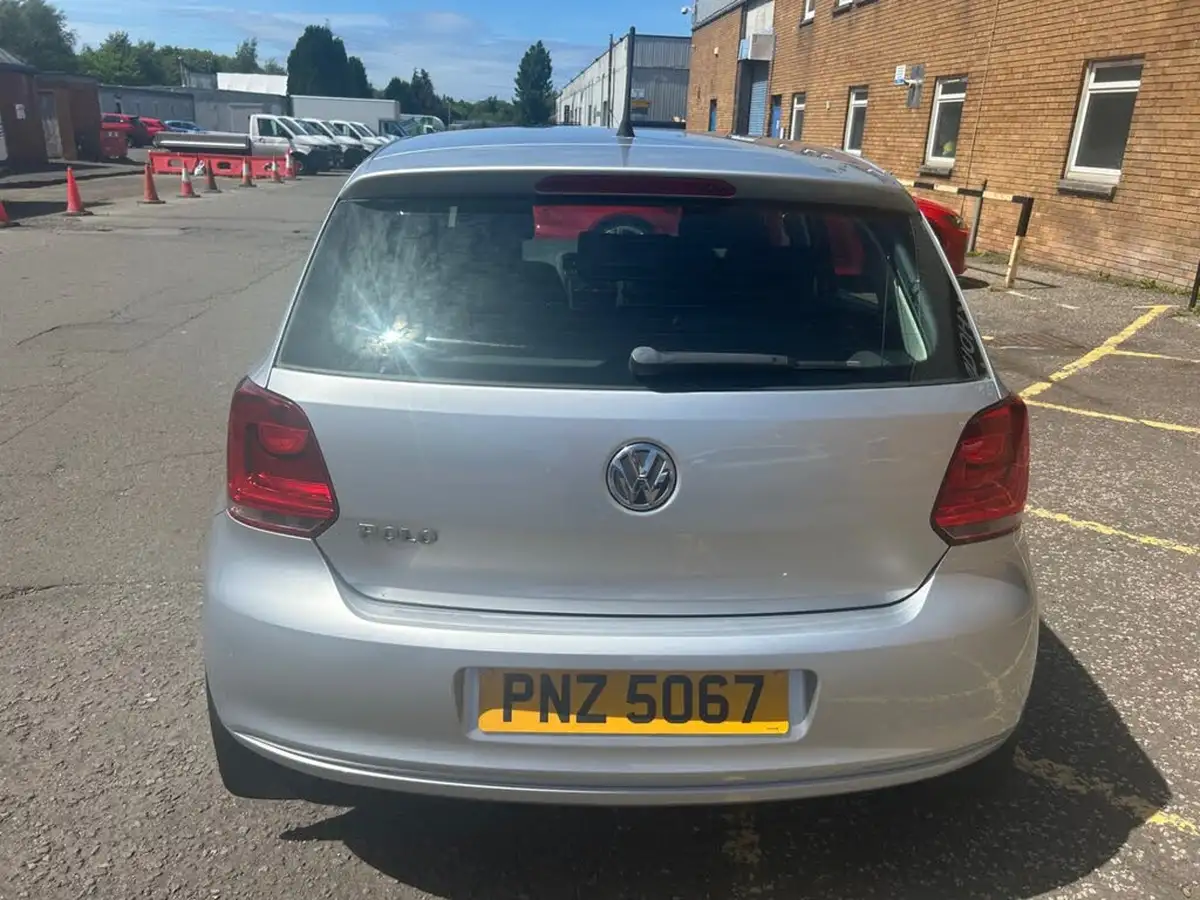 2011-volkswagen-polo-12-s-ac-5d-big-3
