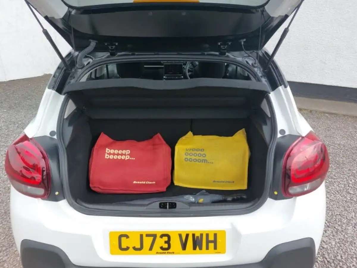 2024-citroen-c3-12-puretech-plus-110ps-eat6-big-7