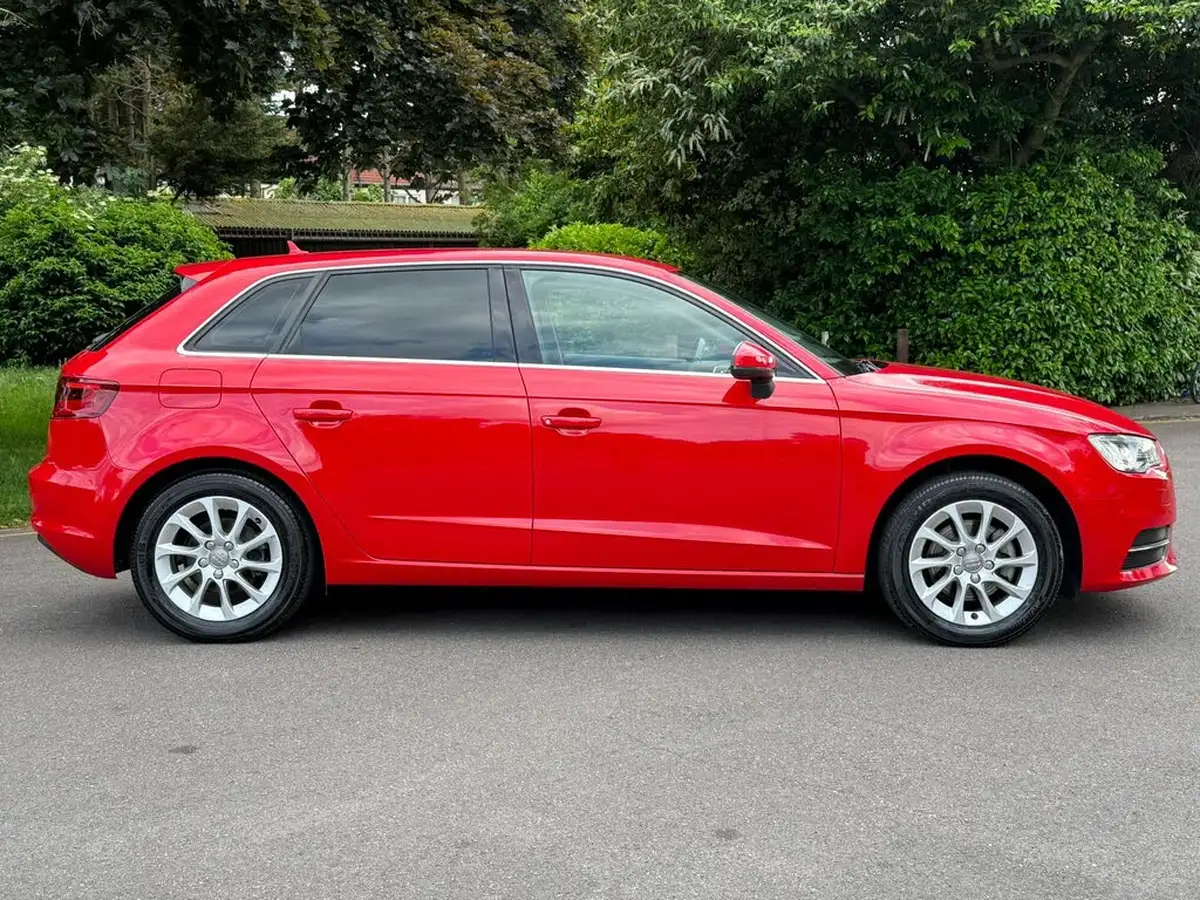 2014-audi-a3-big-12