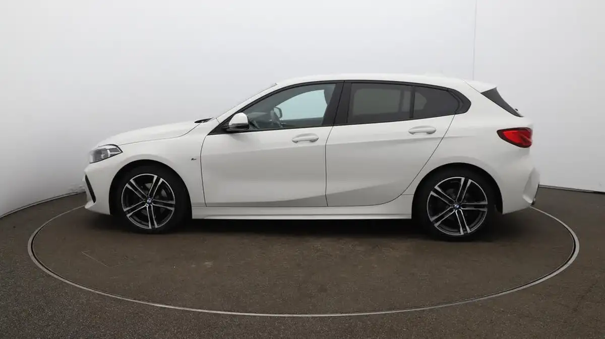 2023-bmw-1-series-15-118i-m-sport-lcp-dct-big-65