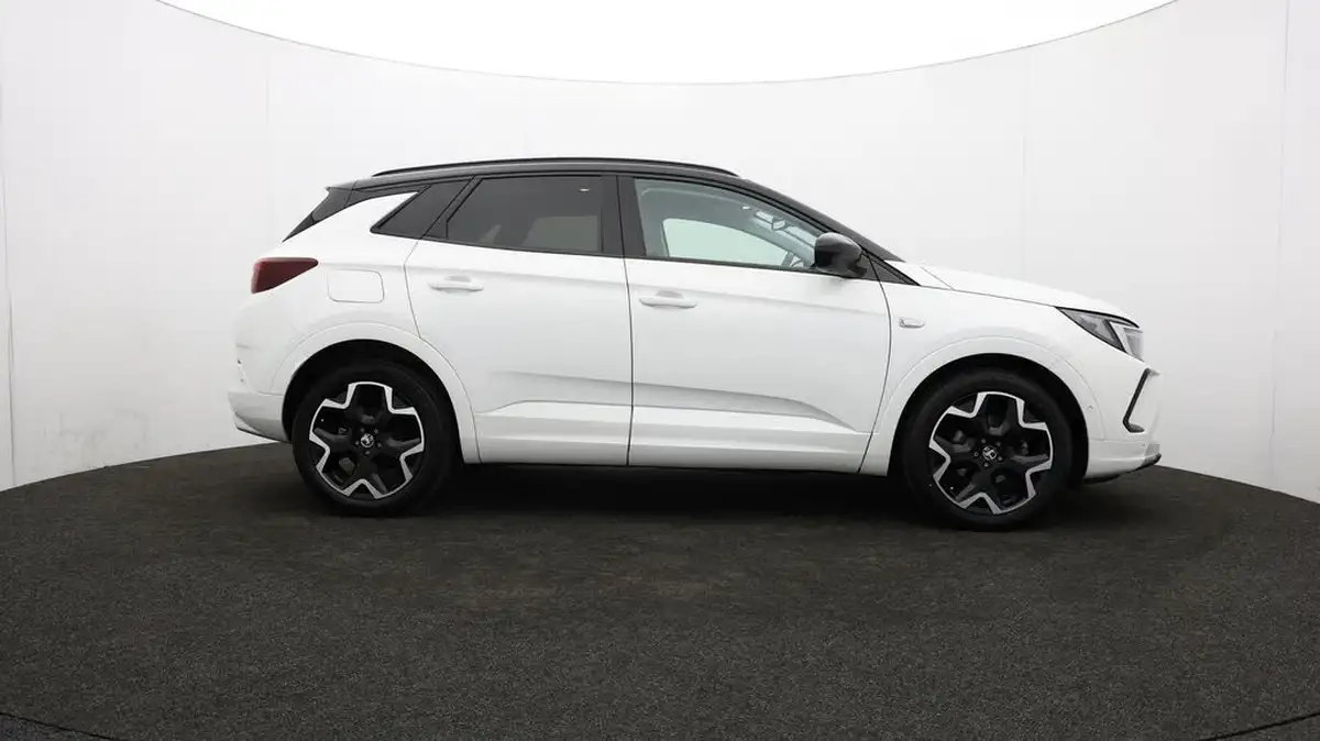 2023-vauxhall-grandland-12-ultimate-130ps-big-41