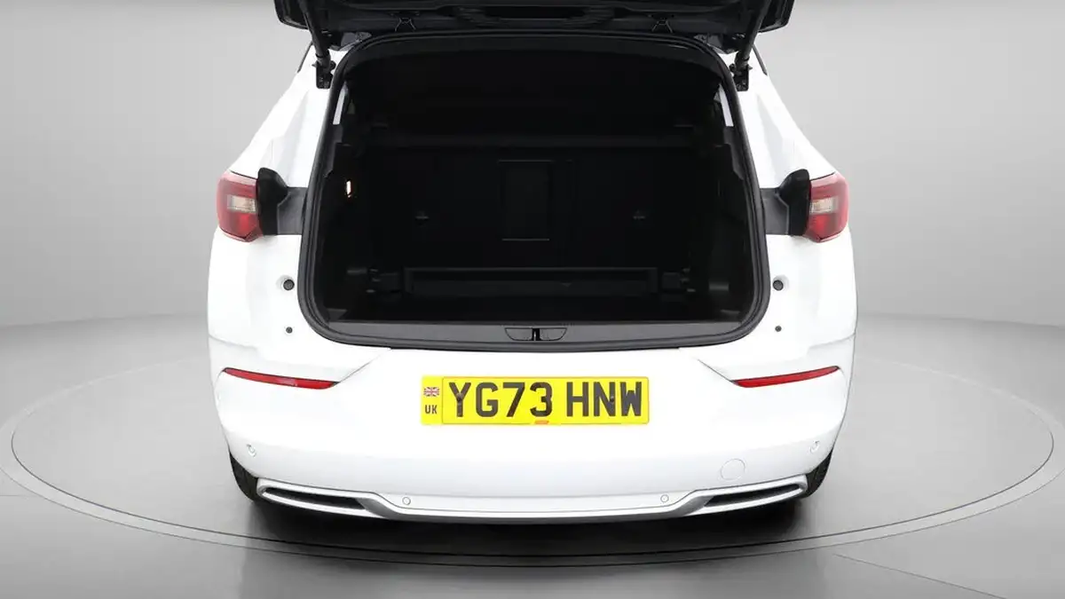 2023-vauxhall-grandland-12-ultimate-130ps-big-17
