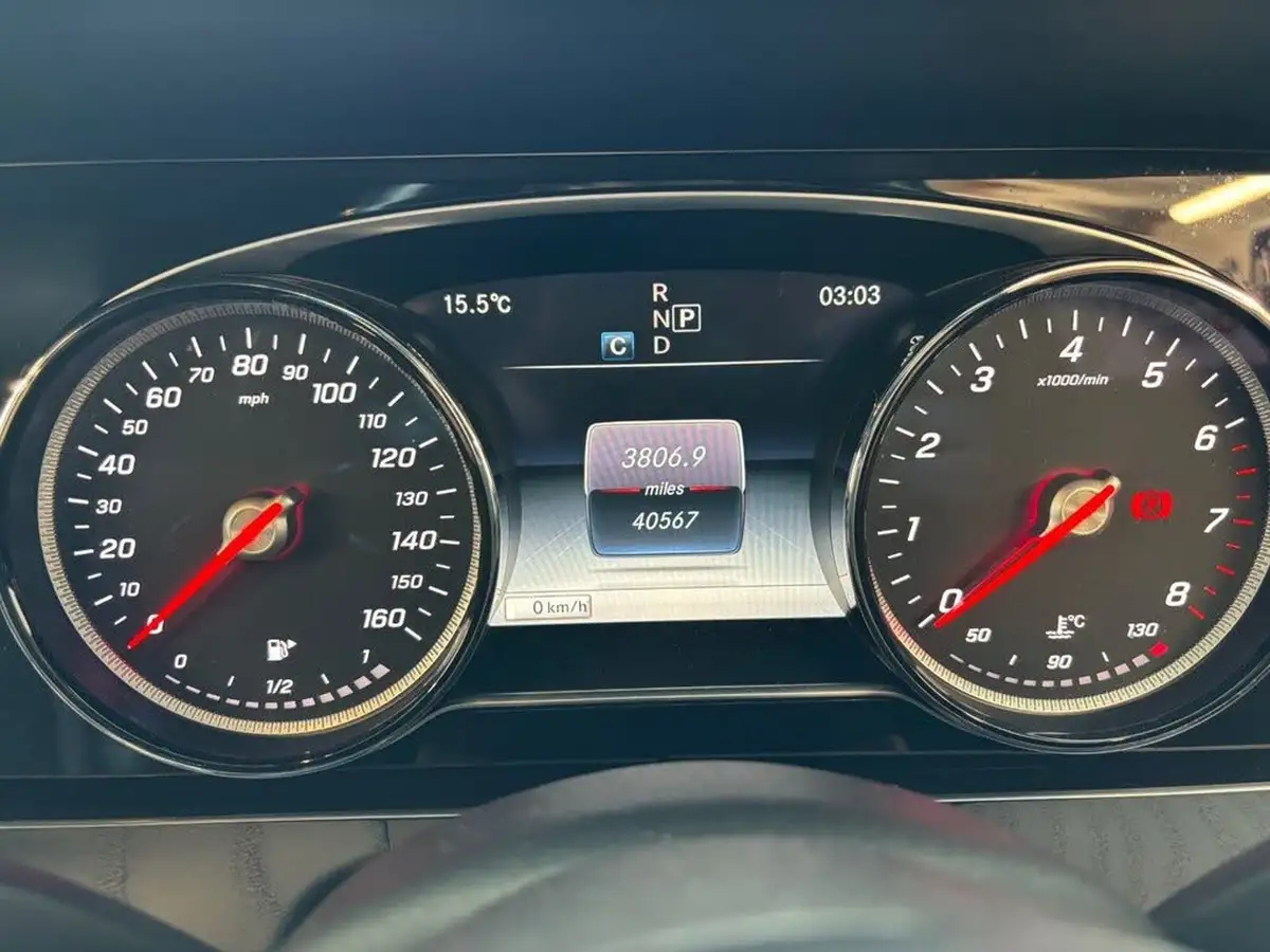 2018-mercedes-benz-e-class-20-e200-amg-line-ss-saloon-4d-big-12