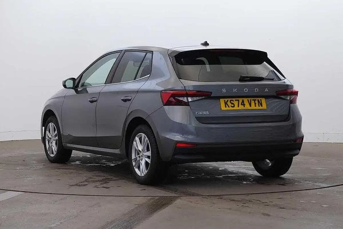 2025-skoda-fabia-10-tsi-se-l-edtion-big-2